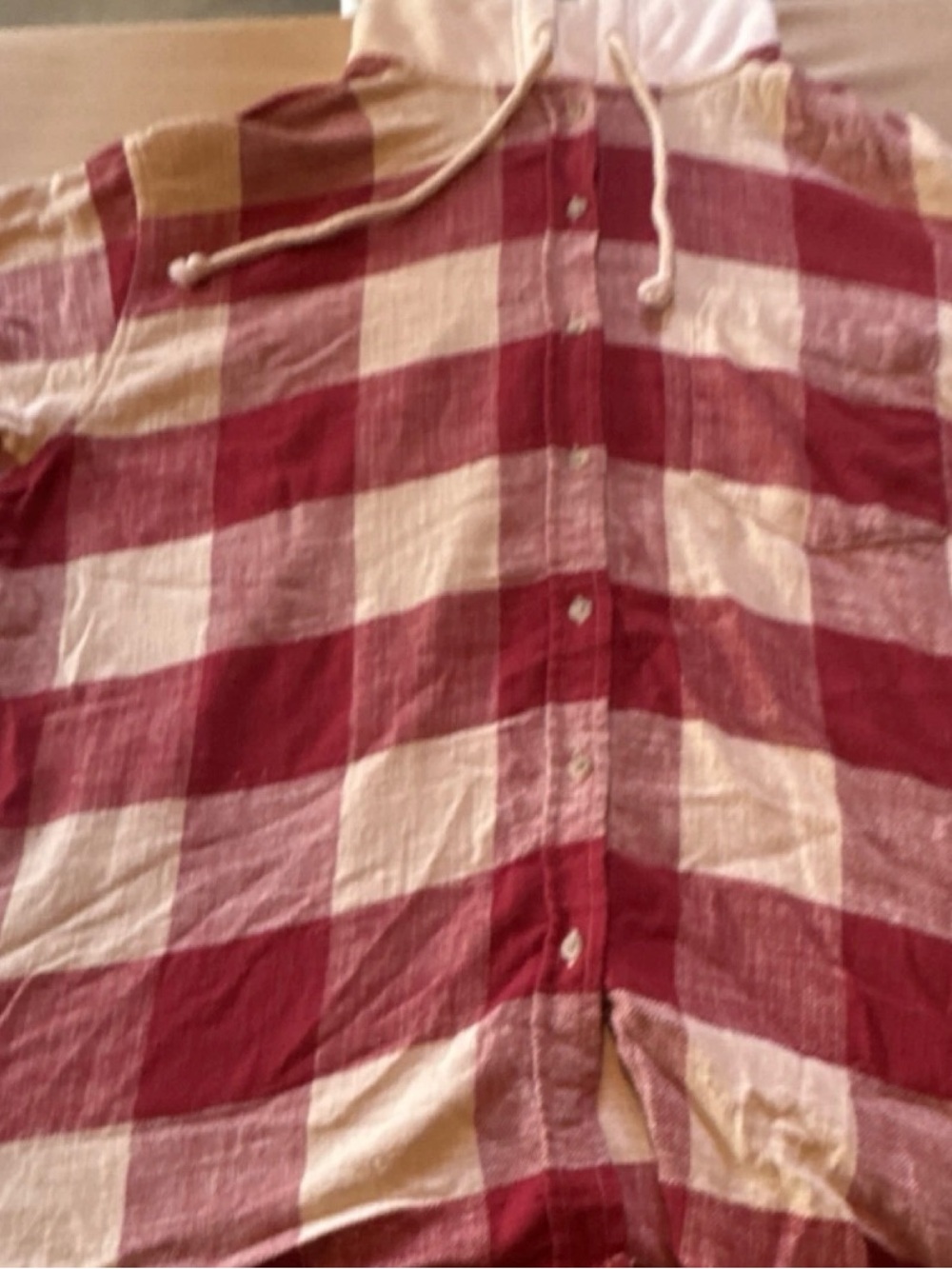 American Eagle Outfitters Red and Cream Plaid Button-Down Shirt with Hood #46‎